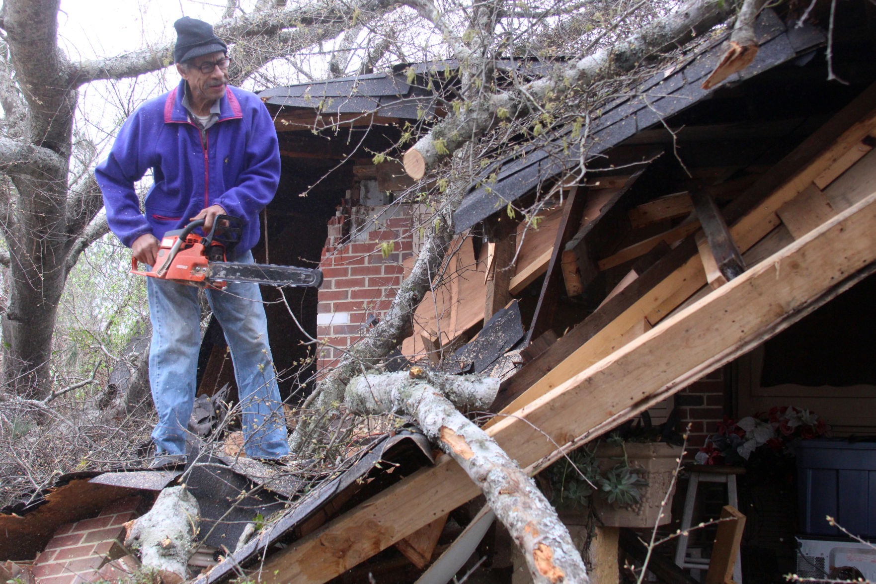 Tornado damage cleanup in Smiths Station